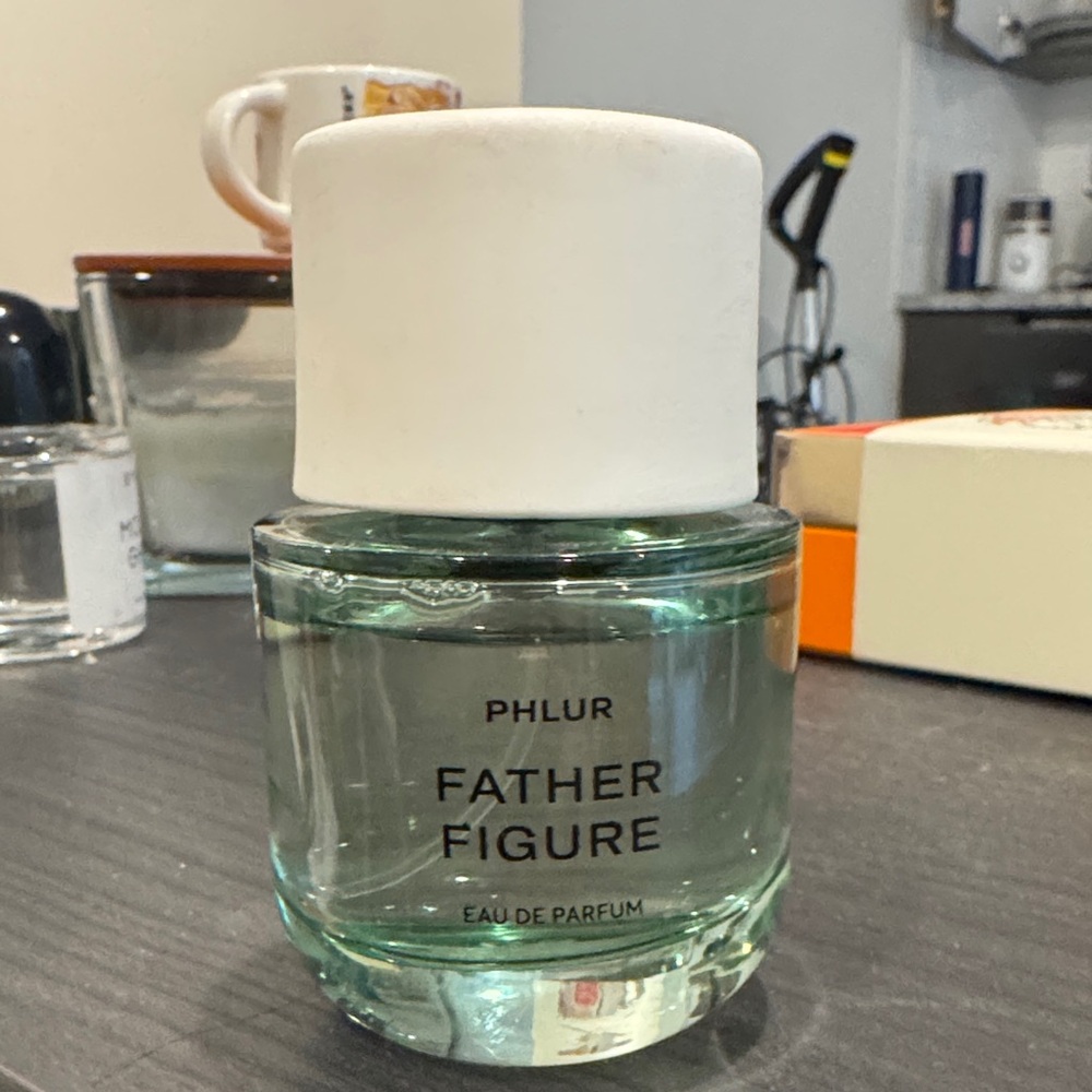 Phlur Father Figure Eau de Parfum